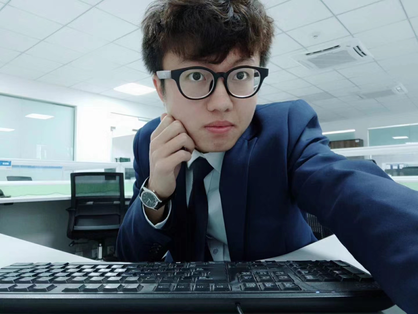 【jxf吉祥坊30周年人物专访】同心30载 偕行迪康人——（三十六）朱凯强：时刻紧盯目的，，，一步一个脚印，，，坚持去完成！